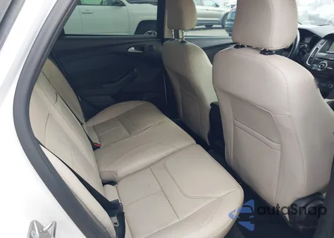 2015 Ford Focus Titanium из США, поврежденный, VIN 1FADP3N2XFL211275